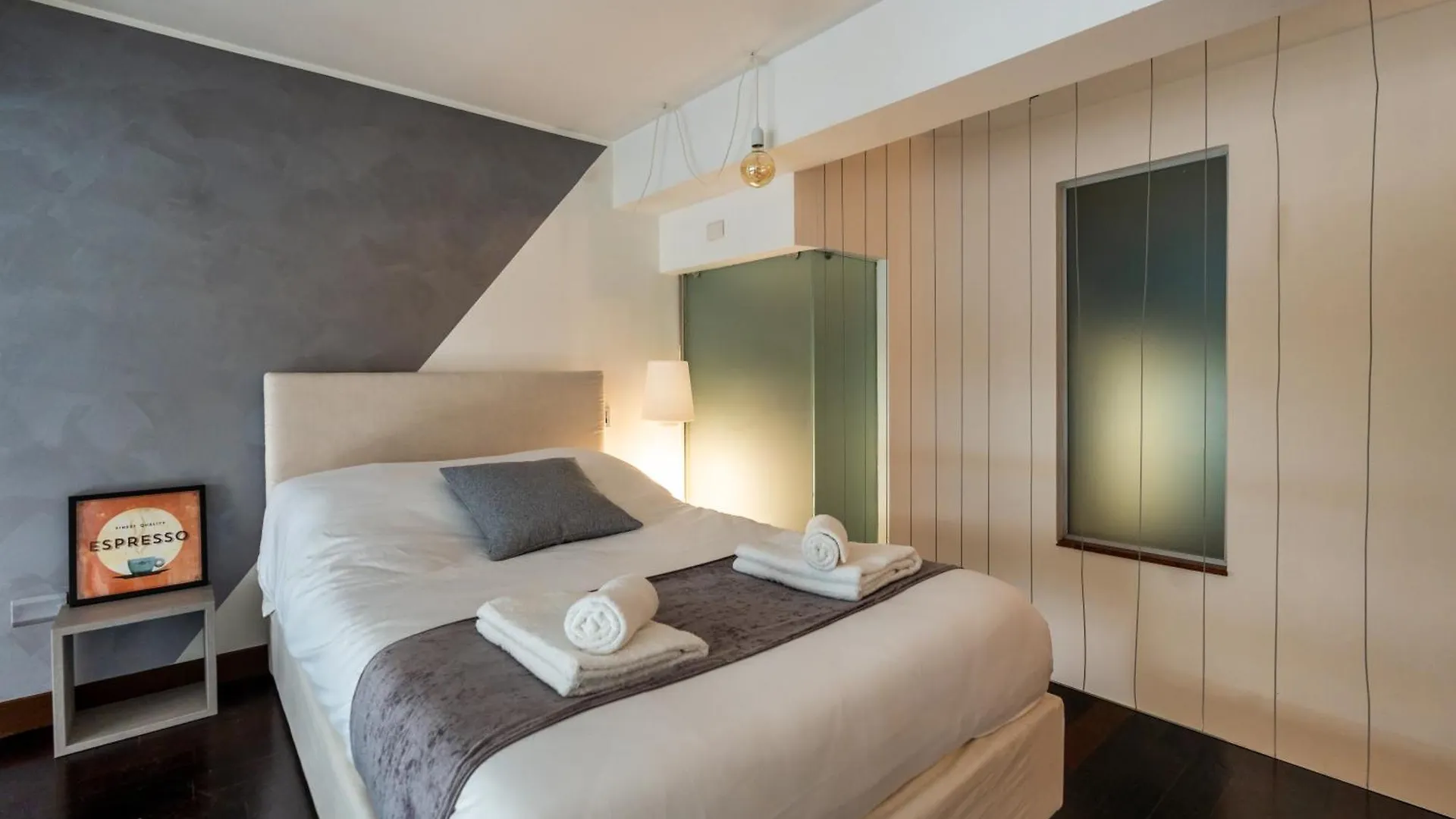 Loft Elegante In Centro Milano In Zona Signorile - Davanti Alla Metro 0*,